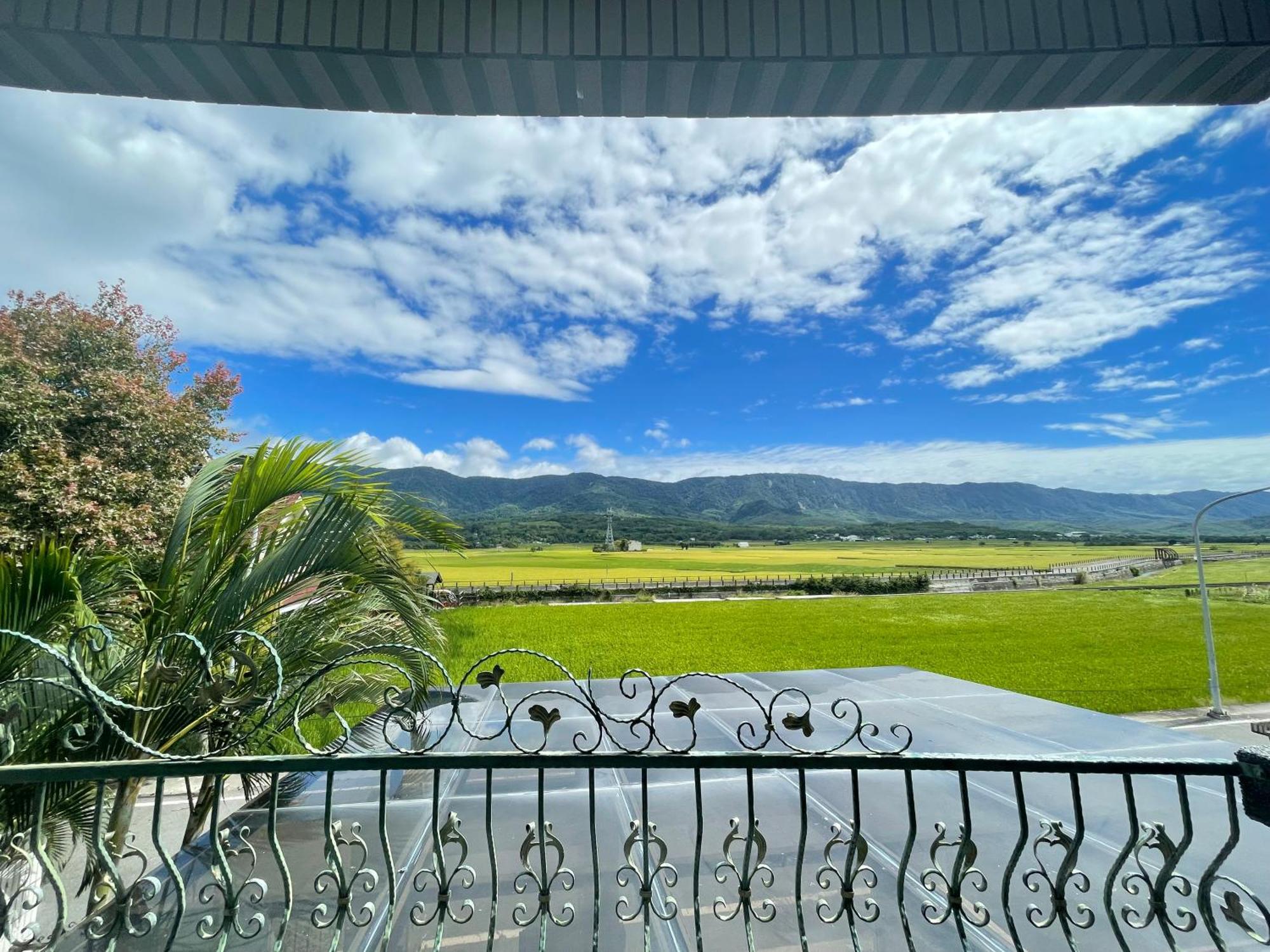 Holiday Homestay Chishang Exteriör bild