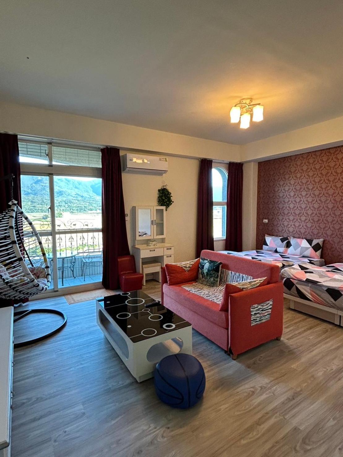 Holiday Homestay Chishang Exteriör bild